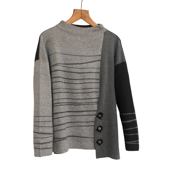 Nic+Zoe Toggle-Trimmed Asymmetric Color-Blocked Sweater - Picture 14 of 14
